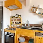 Διαμέρισμα Marche Des Capucins - Calme - Lumineux - Garage *