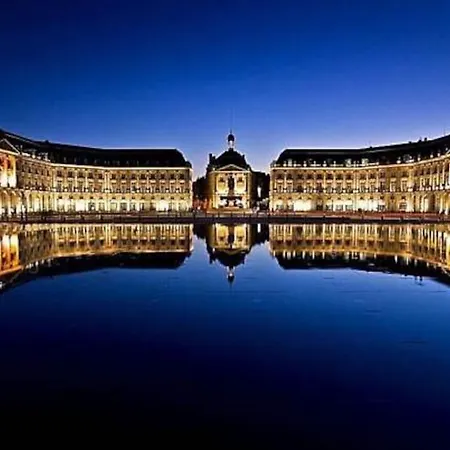 Appartement Marche Des Capucins - Calme - Lumineux - Garage Bordeaux
