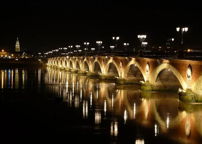 아파트 Marche Des Capucins - Calme - Lumineux - Garage 보르도