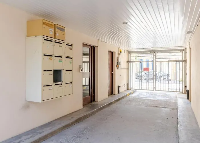 Marche Des Capucins - Calme - Lumineux - Garage 보르도