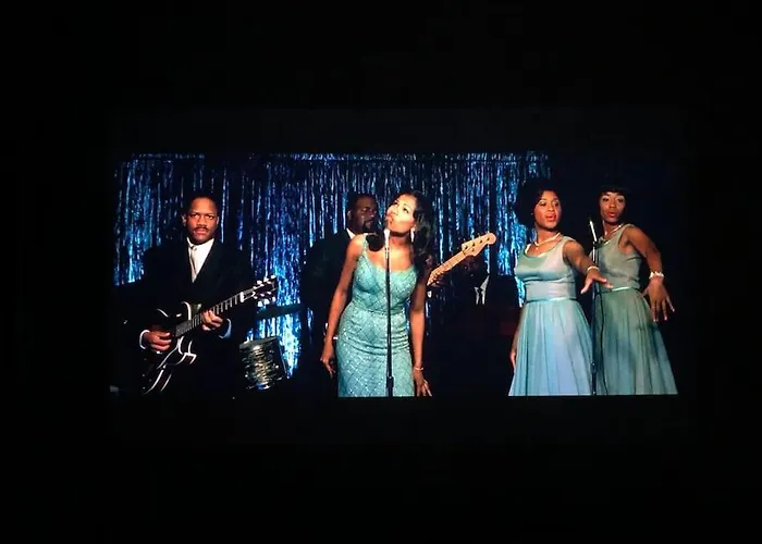 Daire Marche Des Capucins - Calme - Lumineux - Garage *